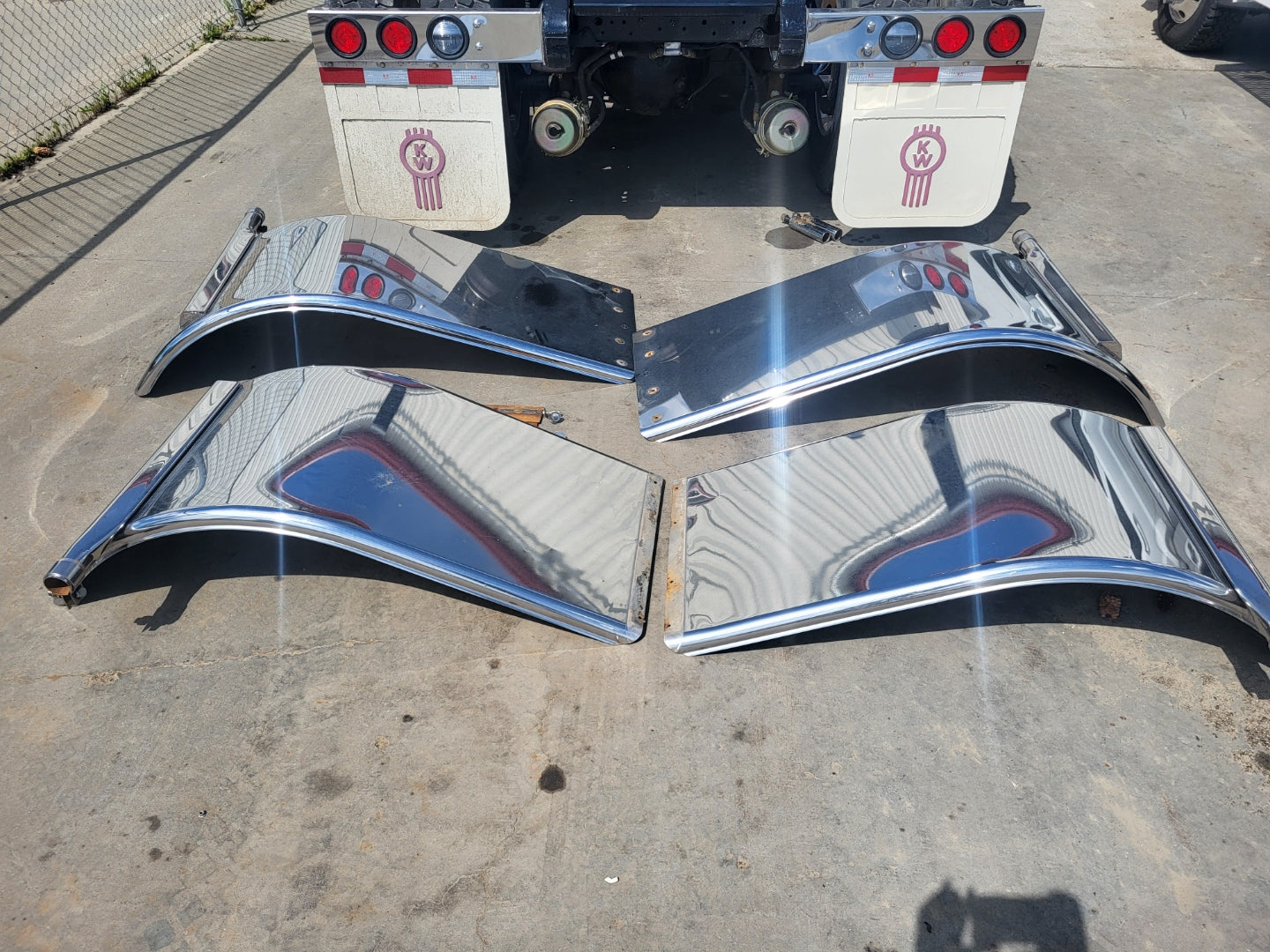 Chrome Fenders, fits Kenworth 1997 W900