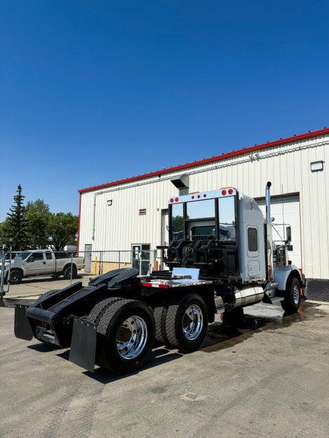 2001 Kenworth T800 Winch Truck