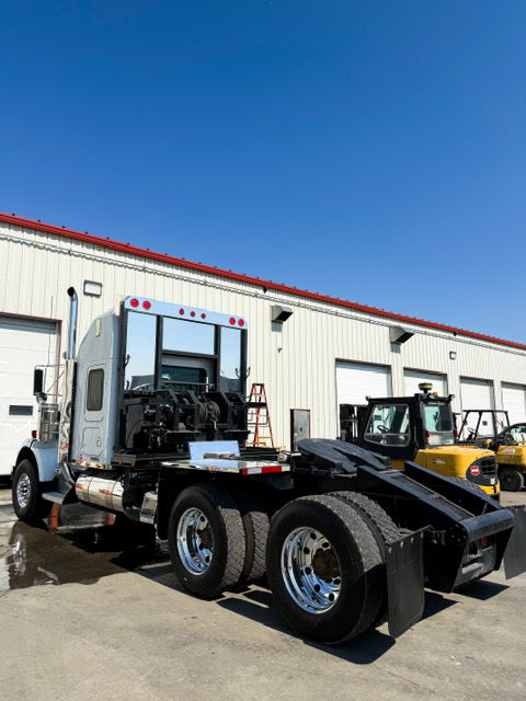 2001 Kenworth T800 Winch Truck