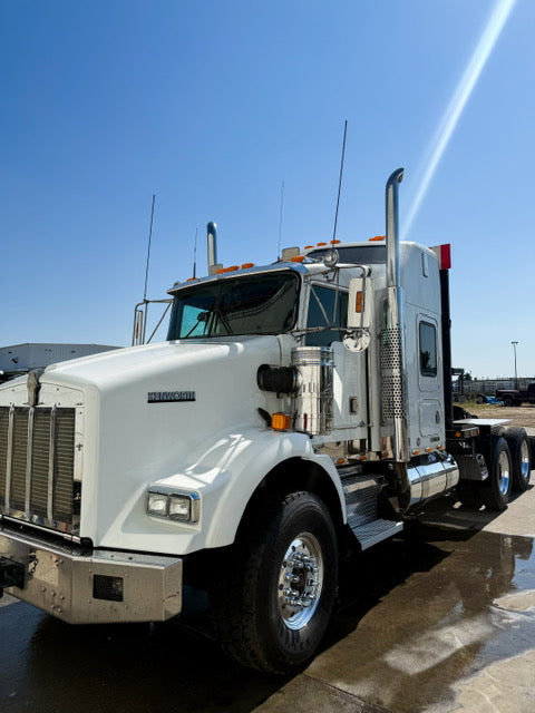 2001 Kenworth T800 Winch Truck
