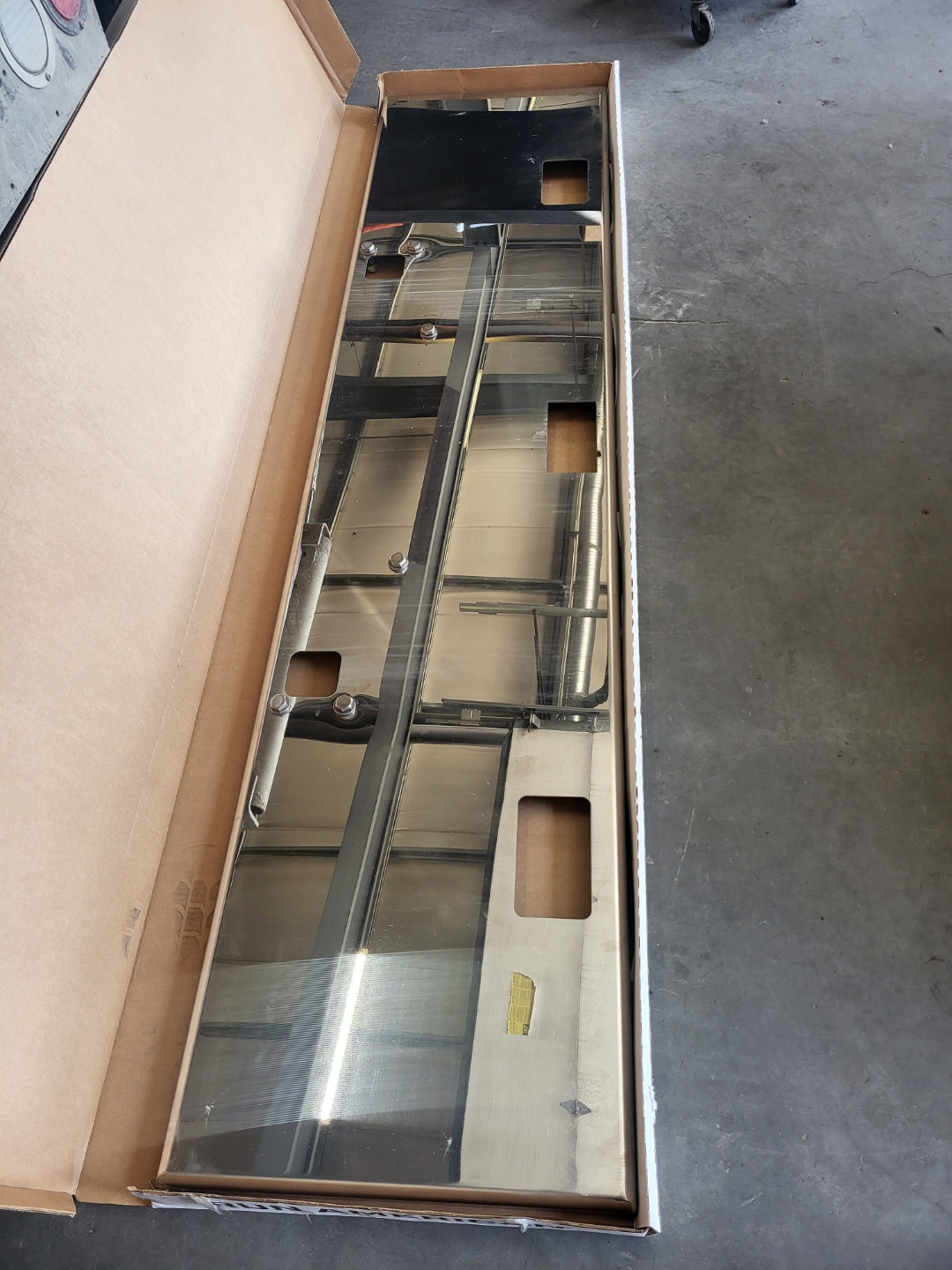 Kenworth Bumper, Square